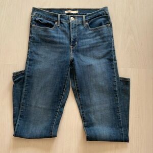 Levi Strauss & Co. size 29 shaping straight jeans.